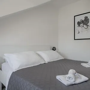 Apartament Ami, Split